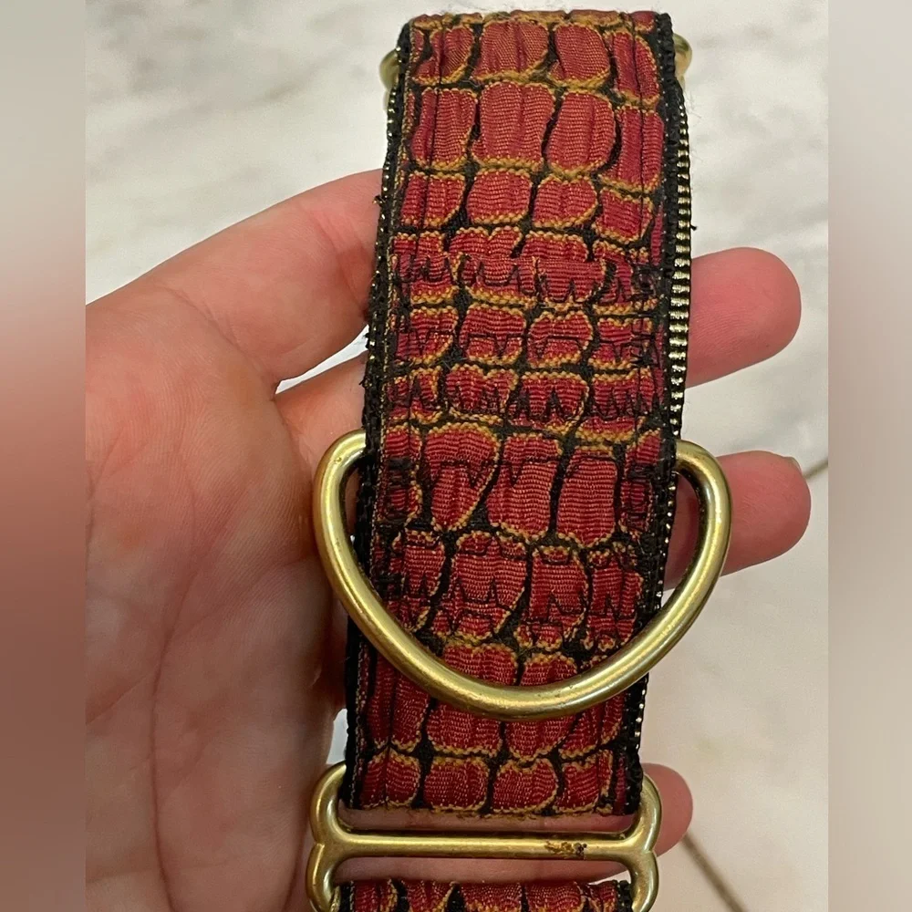 Mrs. Bones, reddish brown gator skin print large dog collar w/ gold tone clip